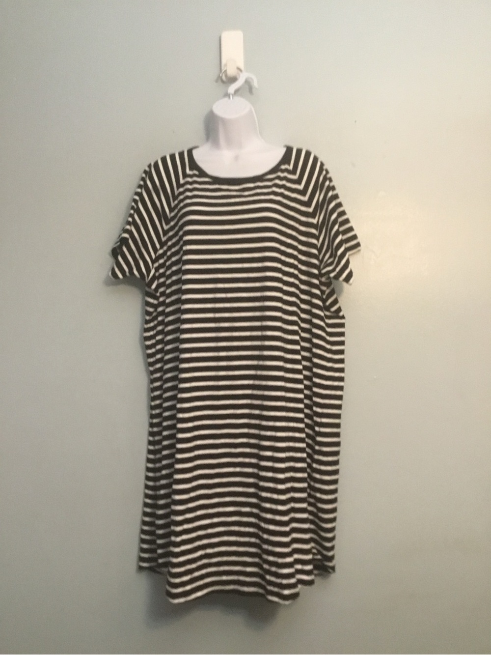 Michael Kors Black White Striped Dress Womens Size 2X midi NWT
